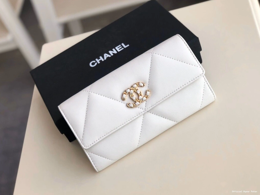 HyperPeter LONG WALLET FLAP CHANEL 19 0805